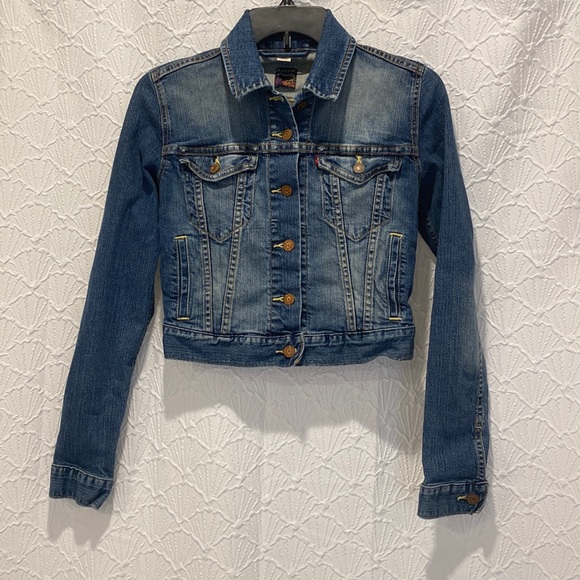 Levi’s Jeans Women’s Jean Jacket Size XS In Great Condition